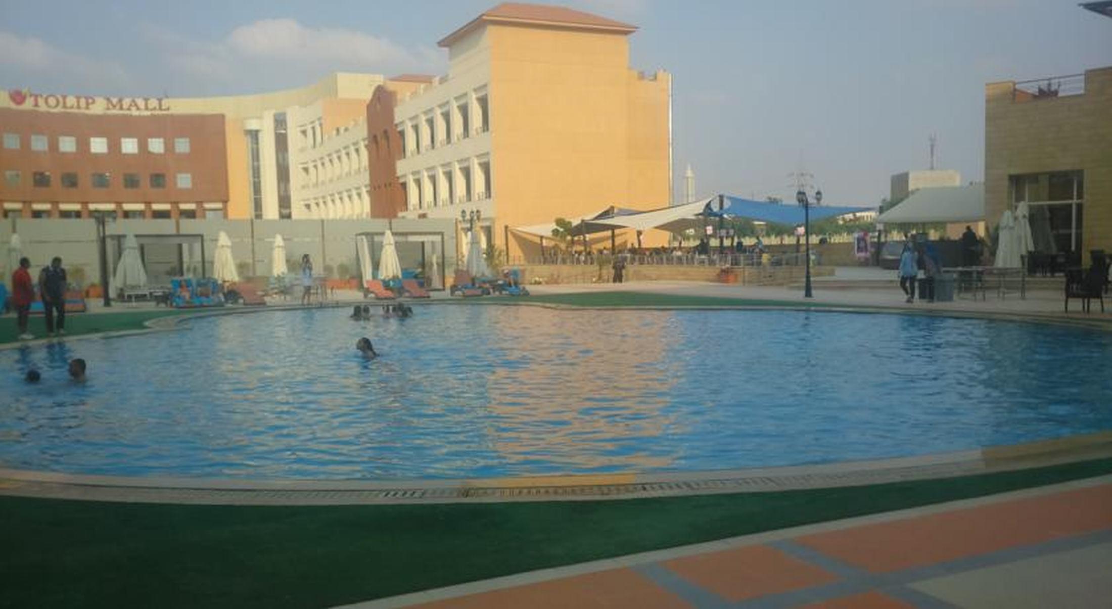 Tolip Family Park Hotel Káhira Exteriér fotografie The swimming pool at the resort
