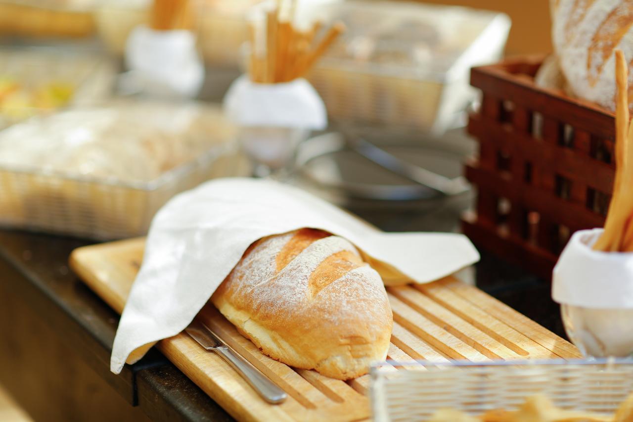 Tolip Family Park Hotel Káhira Exteriér fotografie A napkin folded over a bread roll